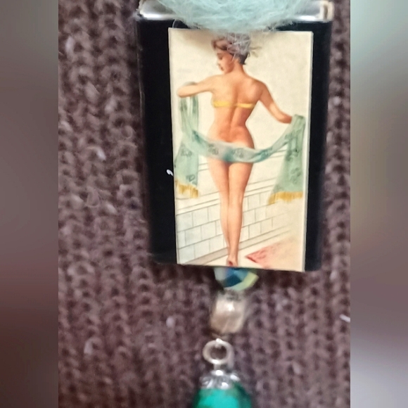 Handmade Necklace: - Picture 5 of 8